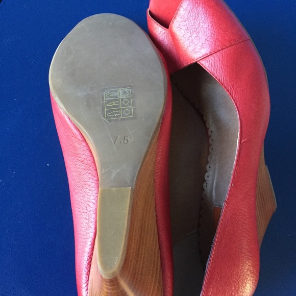 Brand new Miz Mooz red wedge heels. - Picture 12 of 13